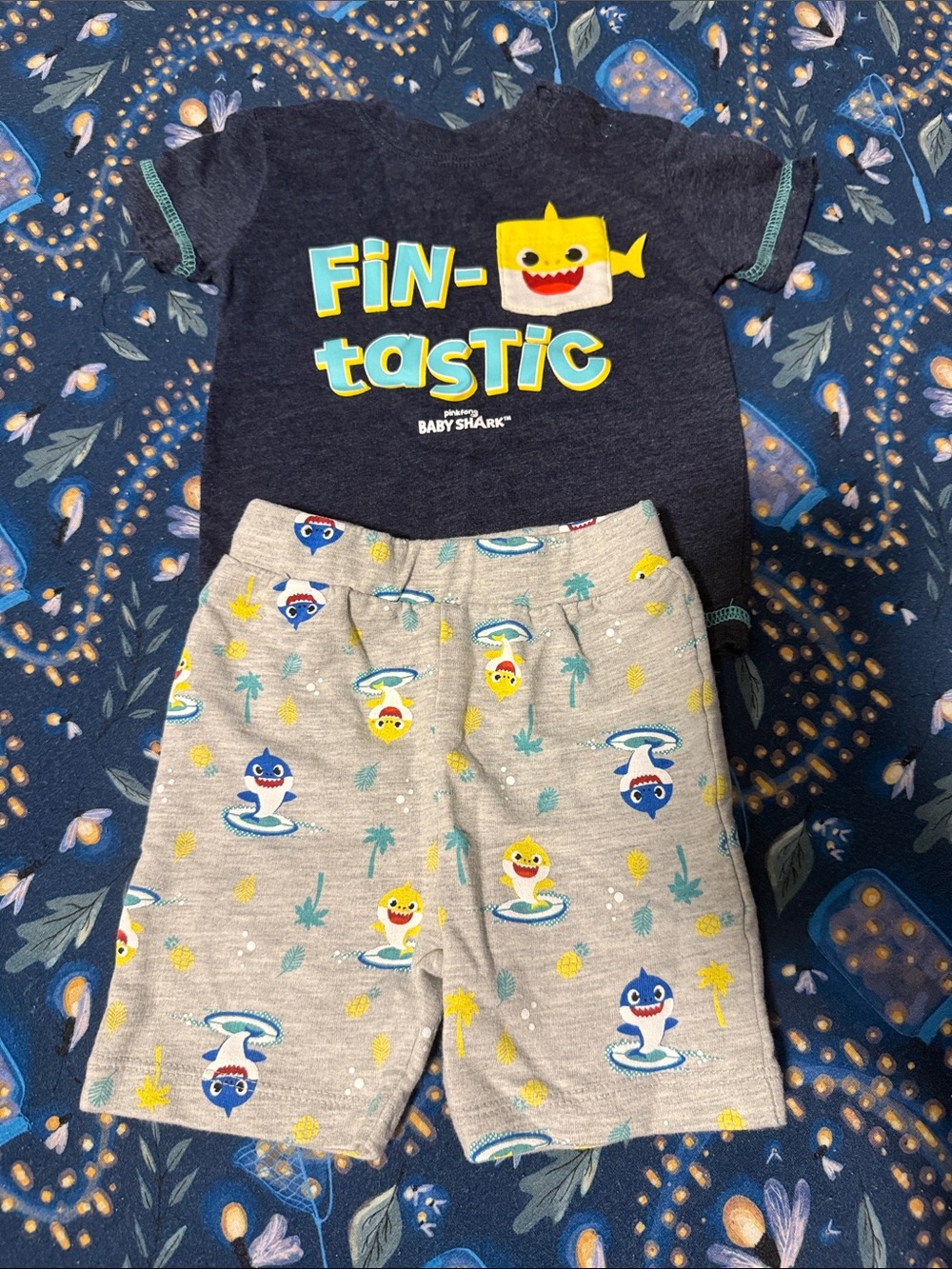 Baby Shark 'Fin-tastic' Navy & Gray Kids Set